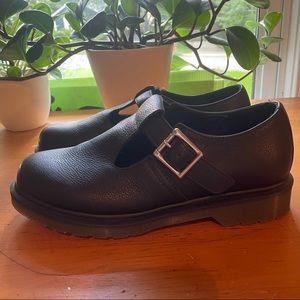 Dr. Martens Mary Jane in black